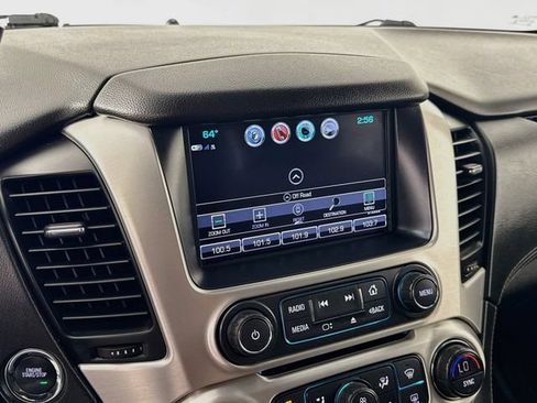 Used 2017 GMC Yukon SLT AWD/4WD image 13