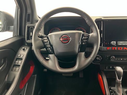 Used 2026 Nissan Frontier PRO-4X w/ Pro-4x Convenience Package AWD/4WD image 12