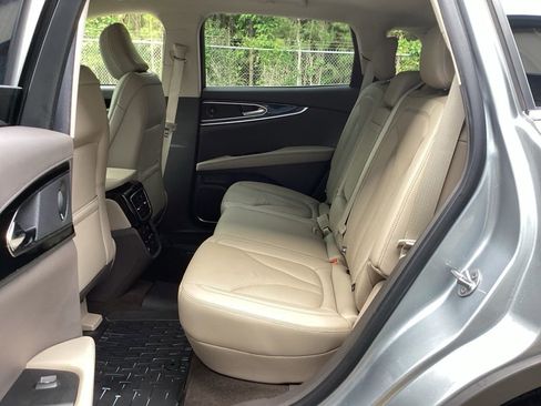 Used 2022 Lincoln Nautilus Reserve w/ Equipment Group 201A image 38