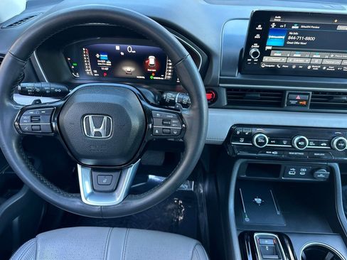 Used 2023 Honda Pilot Elite image 29