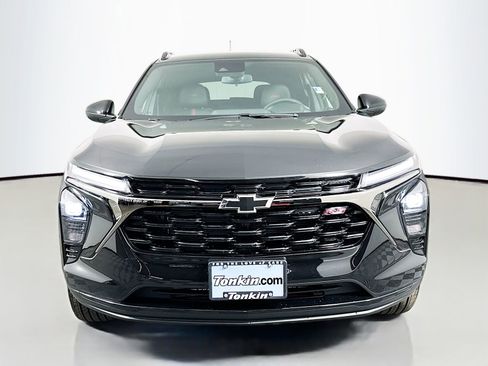 New 2026 Chevrolet Trax RS image 2