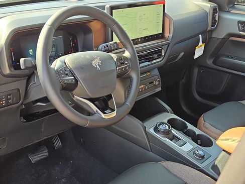 New 2026 Ford Bronco Sport Outer Banks w/ Outer Banks Tech Package+ AWD/4WD image 8