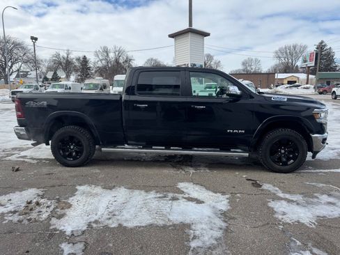 Used 2022 RAM 1500 Laramie AWD/4WD image 5