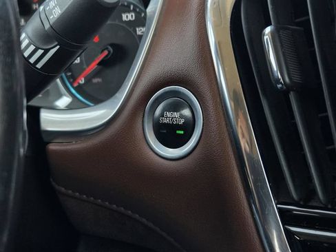 Used 2018 Chevrolet Traverse High Country AWD/4WD image 20