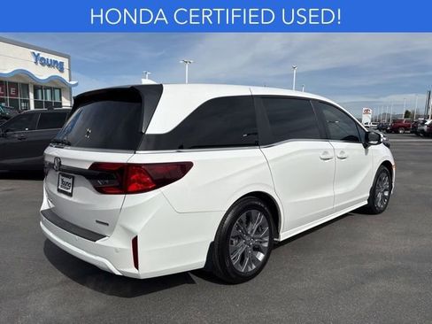 Used 2026 Honda Odyssey Touring image 3