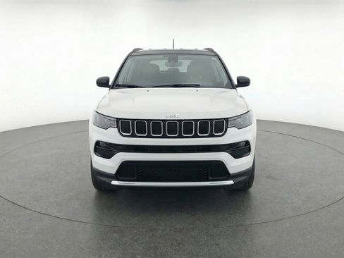 Used 2025 Jeep Compass Limited image 2