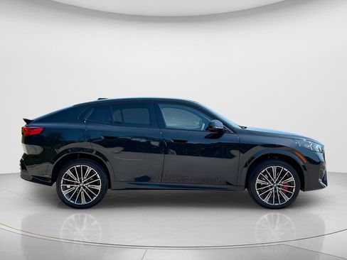 New 2026 BMW X2 xDrive28i w/ Technology Package AWD/4WD image 4