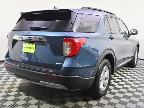 Used 2020 Ford Explorer XLT w/ Equipment Group 202A AWD/4WD image 6