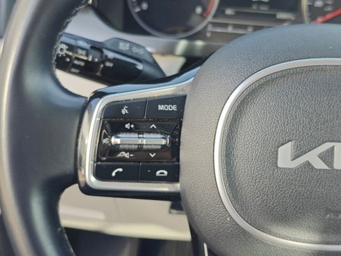 Used 2022 Kia Sorento SX image 15