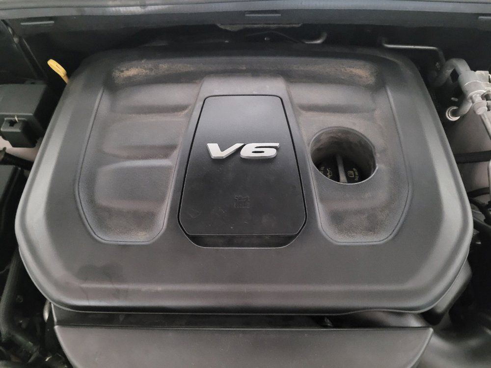 Used 2017 Jeep Grand Cherokee Overland AWD/4WD image 30