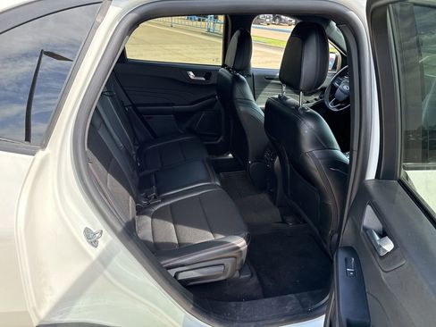 Used 2025 Ford Escape ST-Line image 12