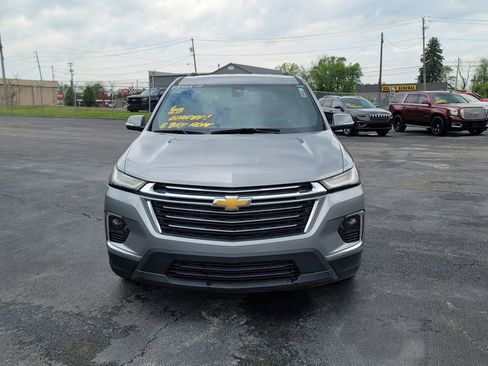 Used 2023 Chevrolet Traverse LT FWD image 4