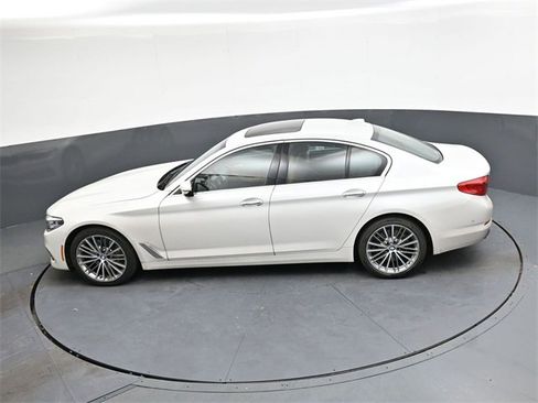 Used 2018 BMW 540i image 15