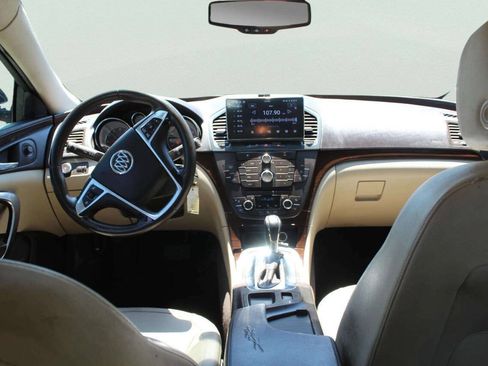 Used 2011 Buick Regal CXL w/ RL4 Preferred Equipment Group FWD image 8