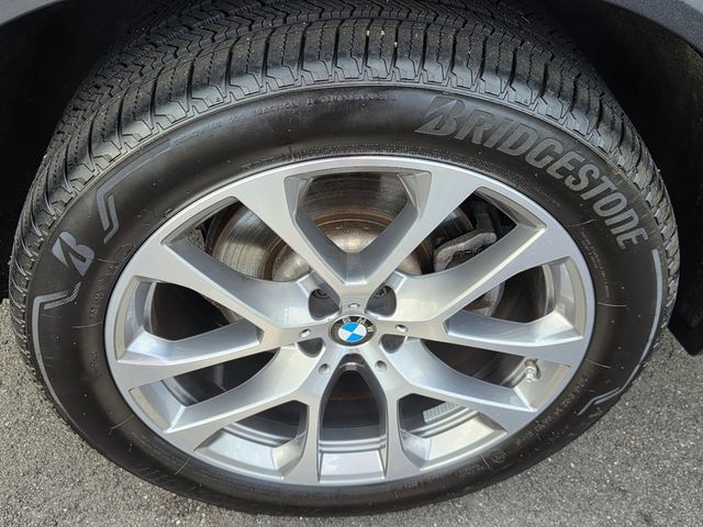 Used 2025 BMW X5 xDrive40i w/ Climate Comfort Package AWD/4WD image 9