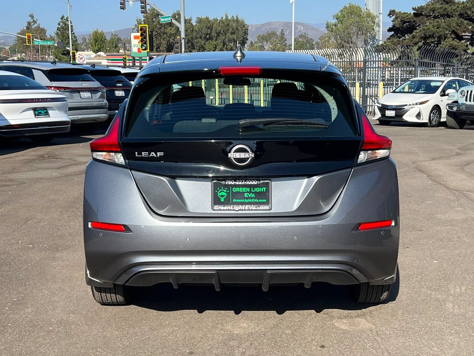 Used 2025 Nissan Leaf S FWD image 6