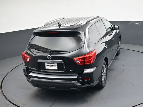 Used 2020 Nissan Pathfinder SV image 29