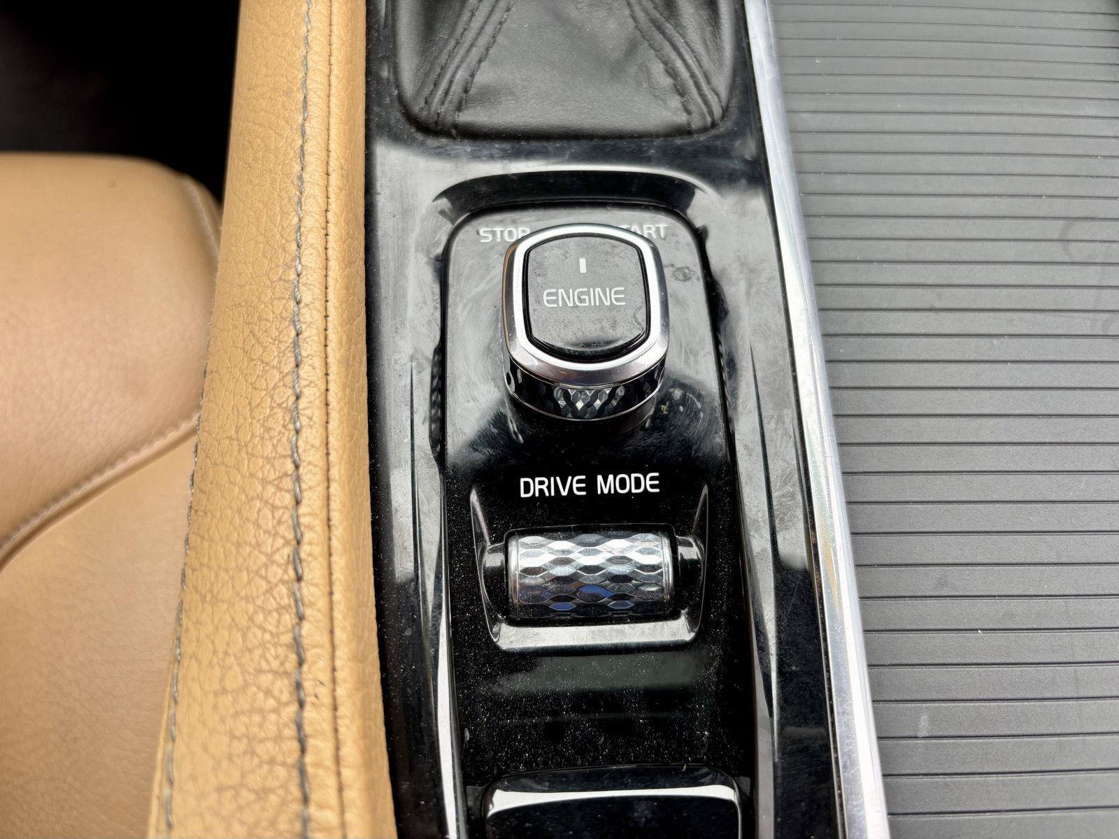 Used 2017 Volvo S90 T6 Momentum w/ Vision Package AWD/4WD image 20