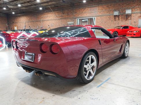 Used 2007 Chevrolet Corvette Coupe RWD image 11