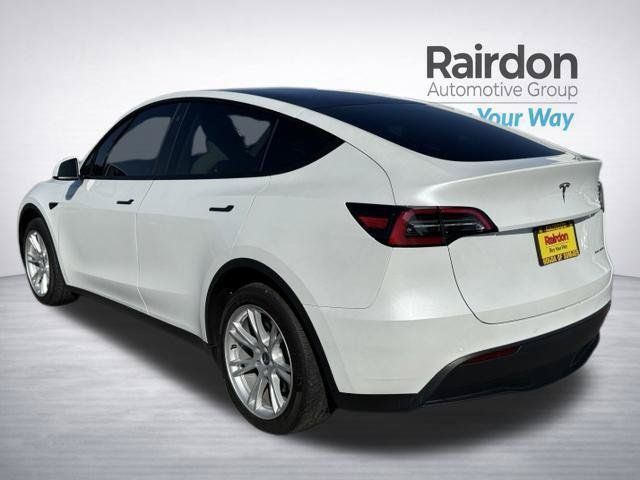 Used 2022 Tesla Model Y Long Range AWD/4WD image 5