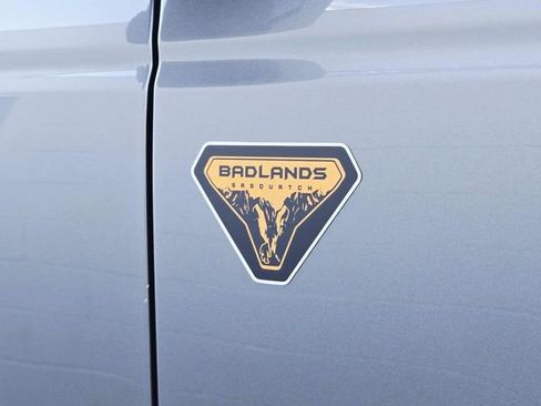 Used 2023 Ford Bronco Badlands w/ Sasquatch Package image 15