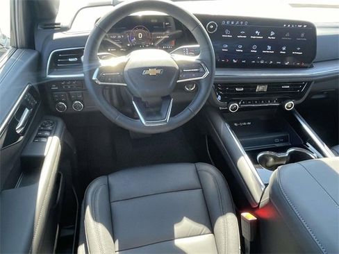 New 2026 Chevrolet Suburban LT w/ Comfort Package image 10