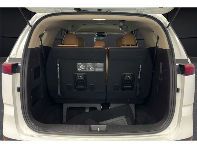 Used 2024 Kia Carnival LX FWD image 27