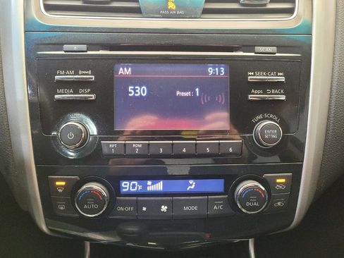 Used 2014 Nissan Altima 2.5 SV image 25