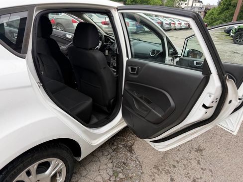 Used 2015 Ford Fiesta SE FWD image 13