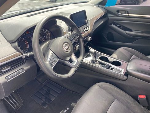 Used 2023 Nissan Altima 2.5 SV AWD/4WD image 18