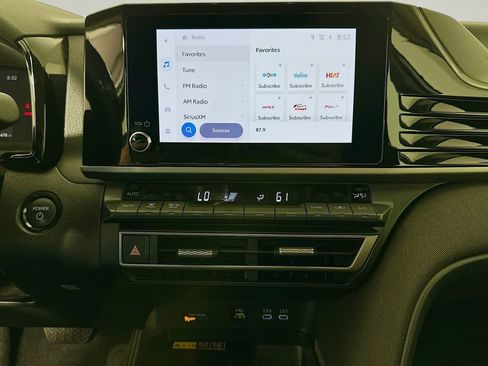 Used 2025 Toyota Camry LE image 14