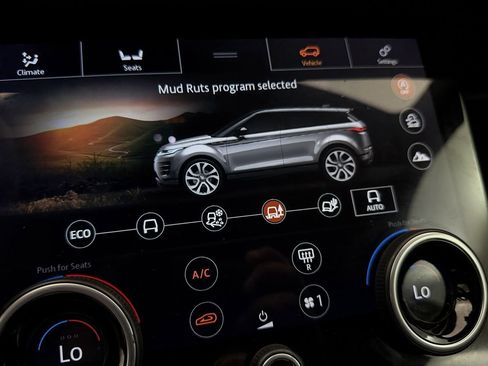 Used 2020 Land Rover Range Rover Evoque R-Dynamic SE image 33