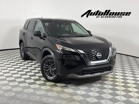 Used 2023 Nissan Rogue S AWD/4WD image 1