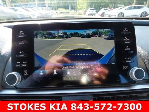 Used 2022 Honda Accord Sport image 16