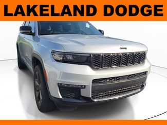 Used 2024 Jeep Grand Cherokee L Limited w/ Black Appearance Package video 1