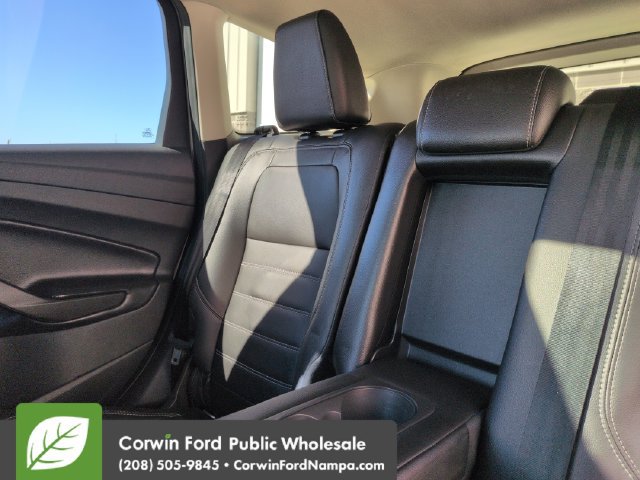 Used 2017 Ford Escape Titanium AWD/4WD image 27