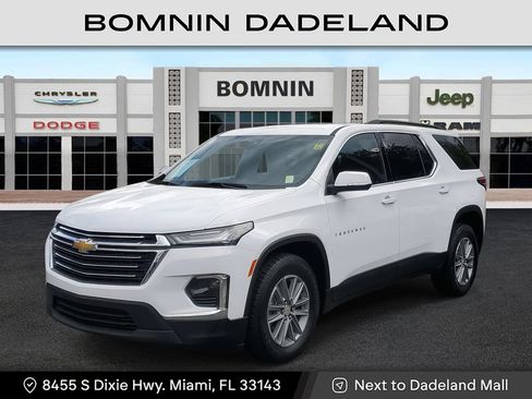 Used 2022 Chevrolet Traverse LT FWD image 1