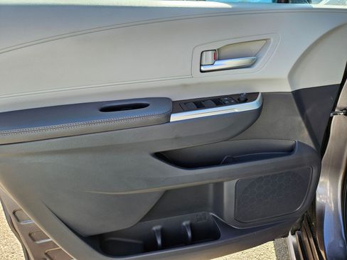 Used 2021 Toyota Sienna XLE AWD/4WD image 12
