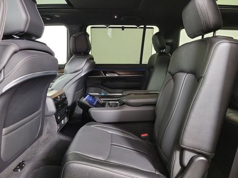Used 2025 Jeep Grand Wagoneer 4WD image 24
