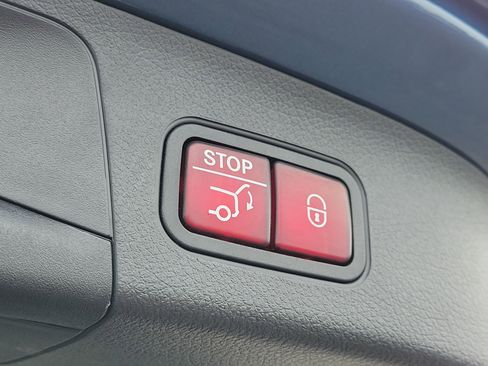 Used 2023 Mercedes-Benz GLA 250 image 9