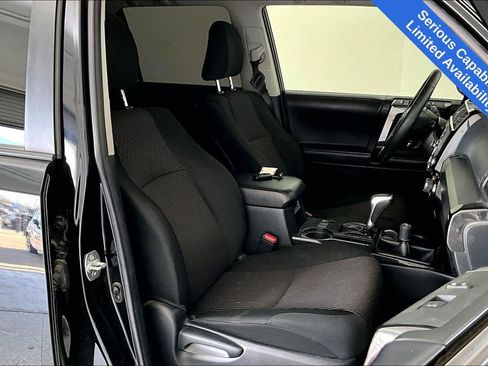 Used 2022 Toyota 4Runner TRD Off-Road image 10