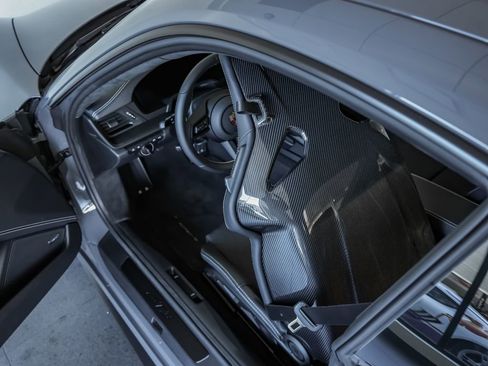 Used 2026 Porsche 911 GT3 RWD image 17
