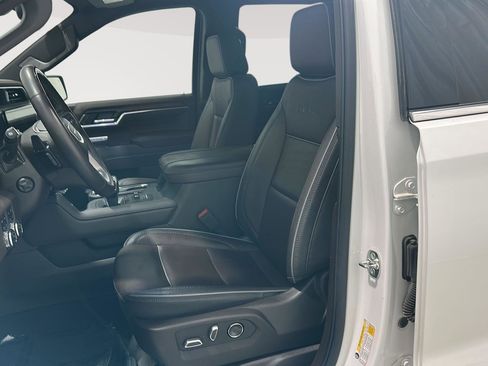 Used 2025 GMC Sierra 1500 Denali image 17