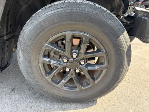 Used 2020 Jeep Gladiator Overland AWD/4WD image 9