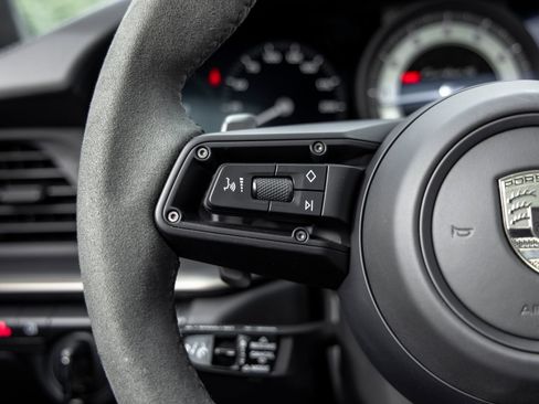Certified 2025 Porsche 911 Turbo AWD/4WD image 36