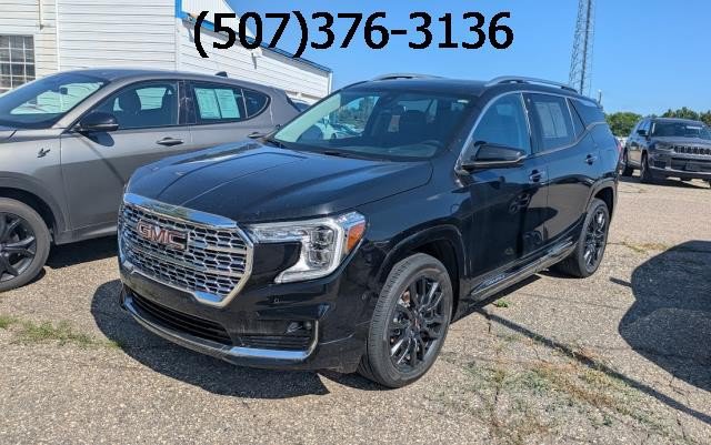 Used 2022 GMC Terrain Denali w/ Black Diamond Edition AWD/4WD image 1