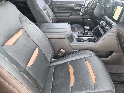 Used 2023 GMC Sierra 1500 AT4 AWD/4WD image 14