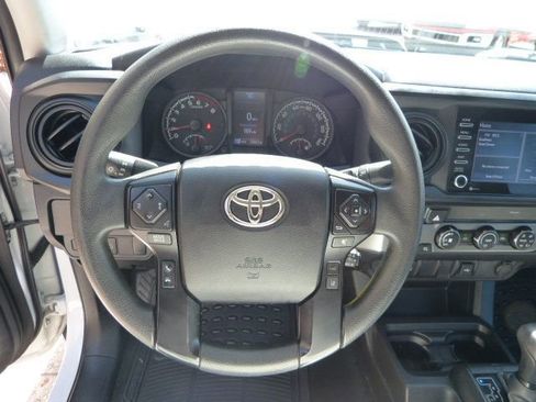 Used 2022 Toyota Tacoma SR image 38