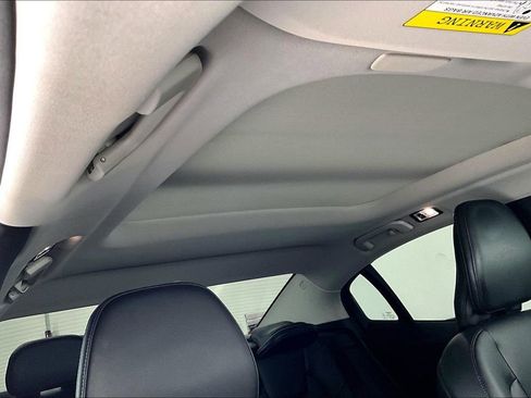 Used 2019 Volvo S60 T5 Momentum w/ Multimedia Package image 22