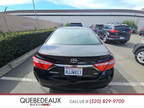 Used 2015 Toyota Camry SE image 6
